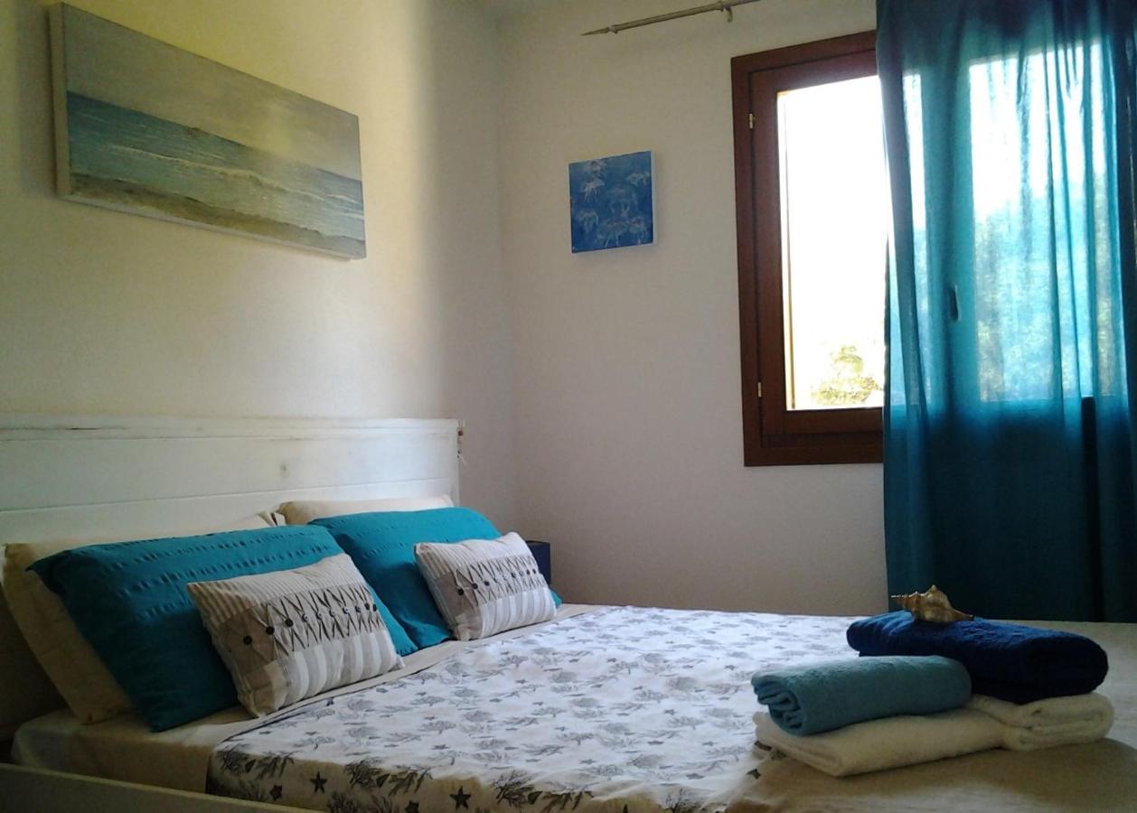 Frina Di Mari B&B San Teodoro  Eksteriør billede