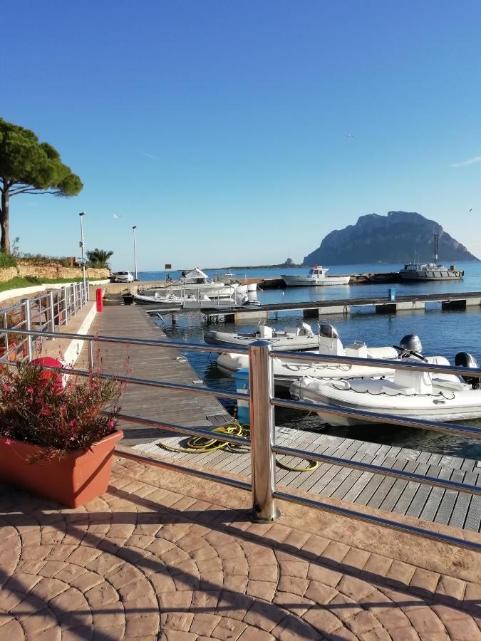 Frina Di Mari B&B San Teodoro  Eksteriør billede